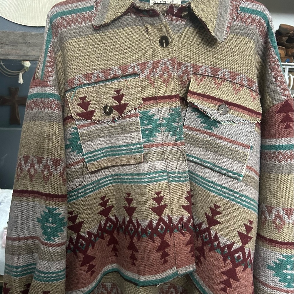 Aztec-Print Utility Jacket in Multi Color - Picture 2 of 3